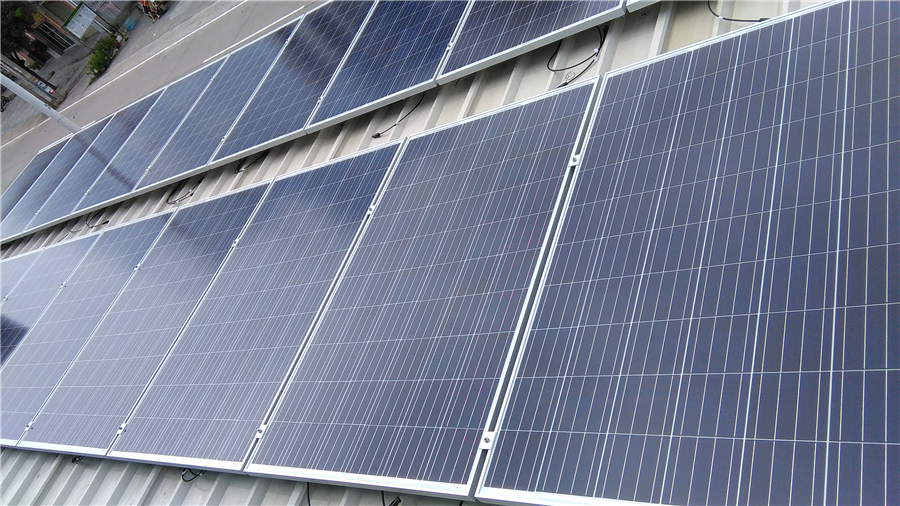 福建省泉州市梅山5KW并網(wǎng)太陽(yáng)能光伏供電系統(tǒng)